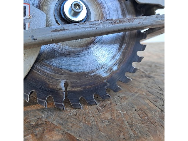 Handcirkelzaag - 230v bosch, gks 55, bouwjaar 2011 - afbeelding 4 van  4