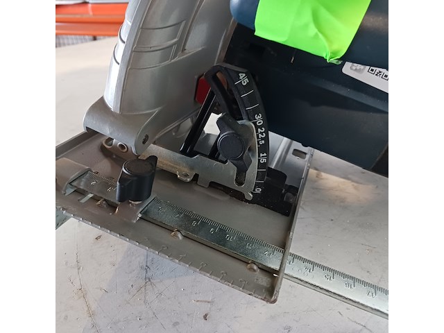 Handcirkelzaag - 230v bosch, gks 55, bouwjaar 2016 - afbeelding 5 van  9