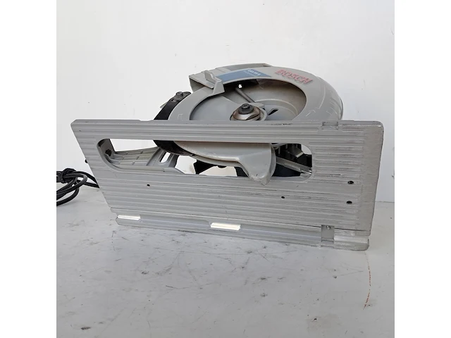 Handcirkelzaag 235mm 230v bosch, gks 85 g, bouwjaar 2015 - afbeelding 4 van  5