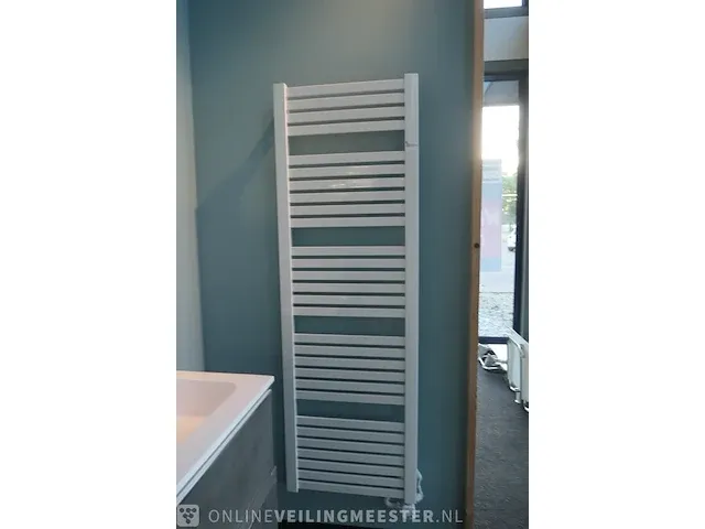 Handdoek radiator elektrisch wit - afbeelding 1 van  5