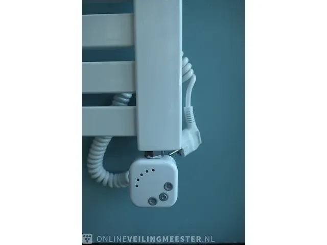 Handdoek radiator elektrisch wit - afbeelding 3 van  5