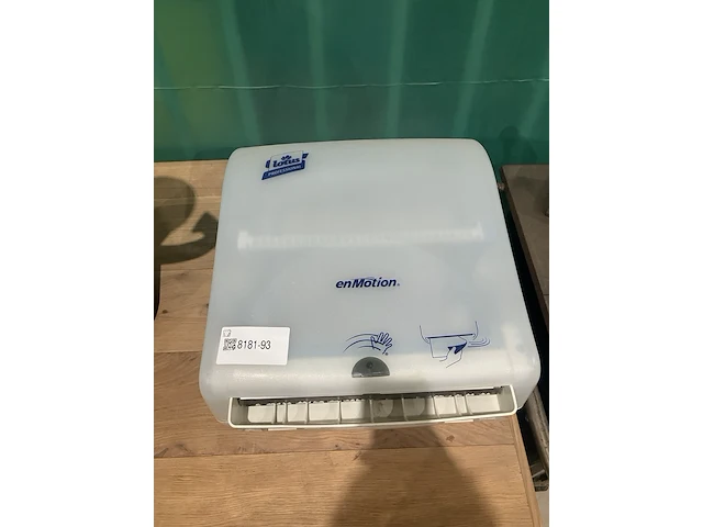 Handdoek rollendispenser, lotus professional - afbeelding 1 van  3