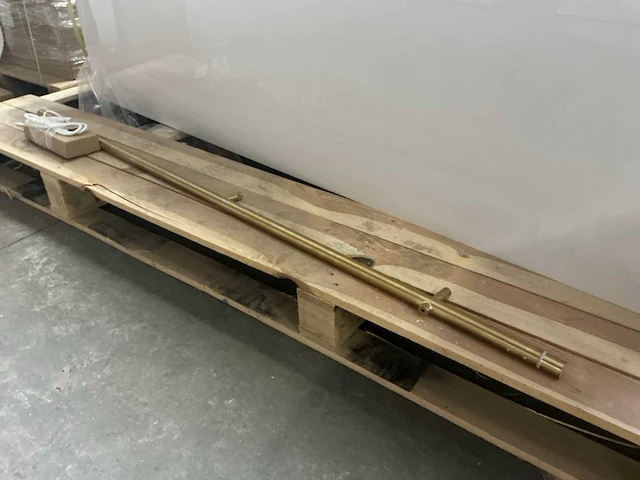 Handdoekradiator (150 cm) - afbeelding 1 van  3