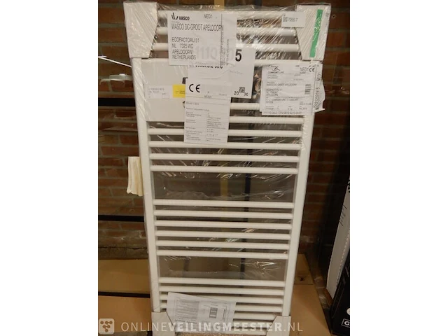 Handdoekradiator comfort line , wit, 131x60cm - afbeelding 1 van  3