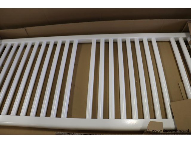 Handdoekradiator | nieuw in doos - afbeelding 2 van  4