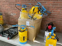 Handdrukspuit (16x) - afbeelding 1 van  2