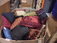 Handgemaakte kussens uit india (82x) - afbeelding 1 van  7