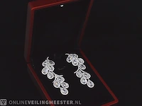 Handgemaakte oorsieraden bezet met hoge kwaliteit geslepen diamanten - afbeelding 4 van  8