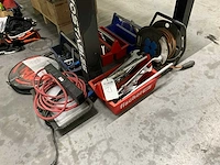 Handgereedschap en divers - afbeelding 1 van  8