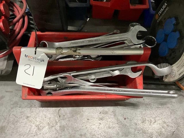 Handgereedschap en divers - afbeelding 5 van  8