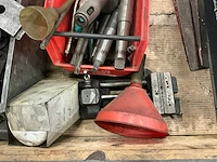 Handgereedschap en draaigereedschappen - afbeelding 5 van  6
