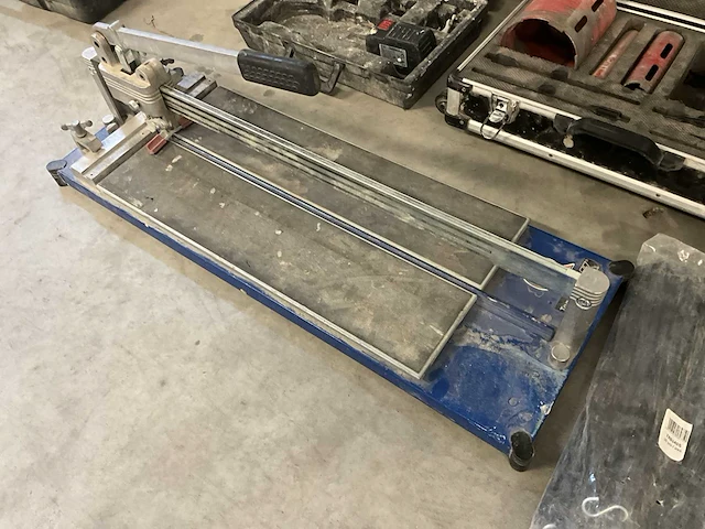 Handgereedschap en toebehoren (4x) - afbeelding 2 van  10