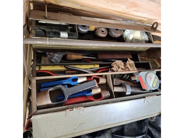 Handgereedschap en werkplaatsinventaris - afbeelding 4 van  9