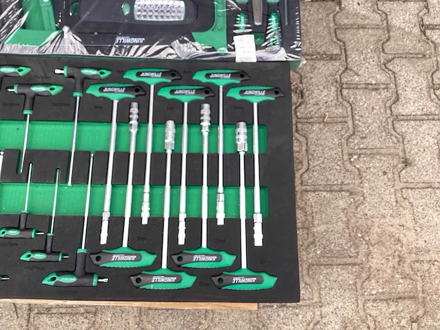 Handgereedschap - afbeelding 2 van  5