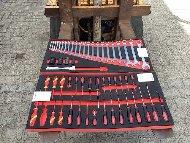 Handgereedschap - afbeelding 1 van  6