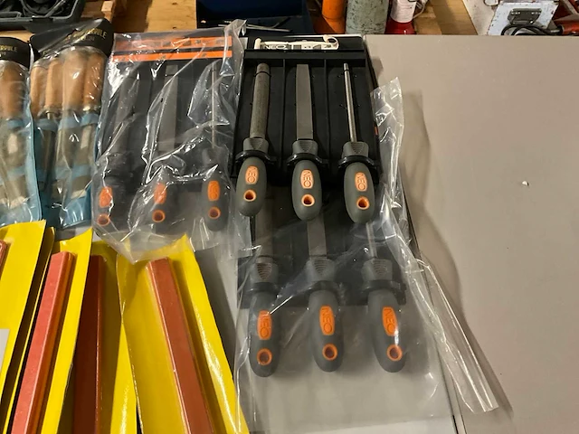 Handgereedschap - afbeelding 2 van  6