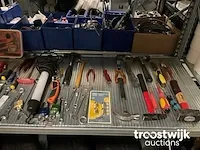 Handgereedschappen - afbeelding 2 van  3