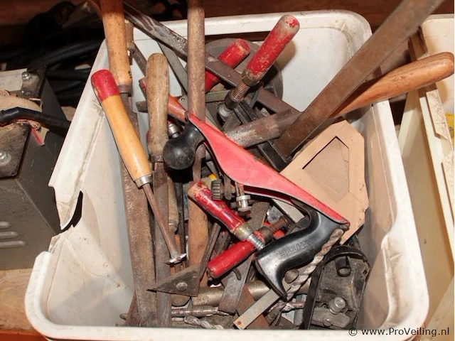 Handgereedschappen - afbeelding 1 van  1