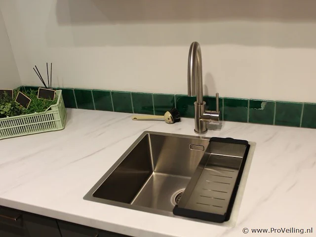 Handmade + nobilia rechte keuken met apparatenwand - afbeelding 10 van  32