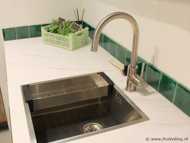 Handmade + nobilia rechte keuken met apparatenwand - afbeelding 15 van  32