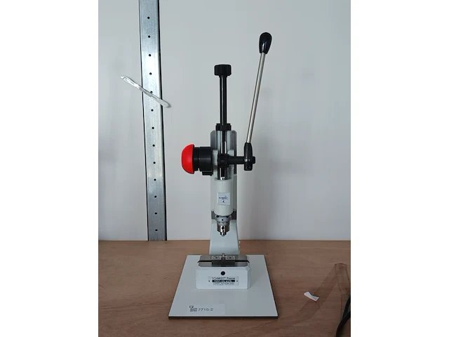 Handpers, schmidt, 13rf -05-2019 | locatie roden - afbeelding 2 van  9