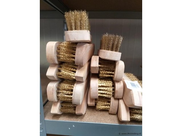 Handstaalborstels - 18 x - afbeelding 1 van  3