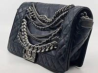 Handtas chanel, medium enchained boy bag - afbeelding 7 van  14