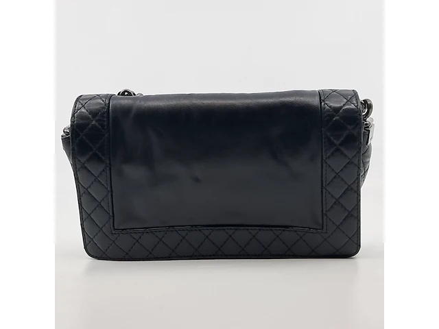Handtas chanel, medium enchained boy bag - afbeelding 10 van  14