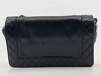 Handtas, chanel, medium enchained boy bag - afbeelding 10 van  14