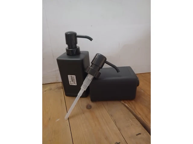 Handzeep pomje ikea zwart 500ml aantal 3 stuks. - afbeelding 7 van  7