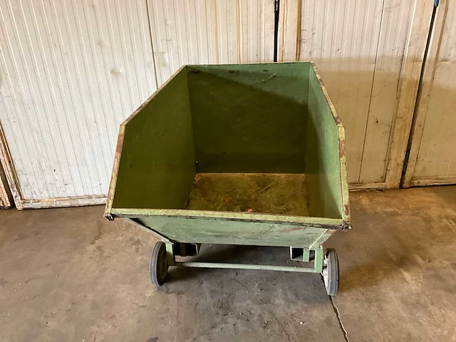 Haneu kantelbak 600 liter v.v. transportwielen en uitsparing heftrucklepels - afbeelding 4 van  5