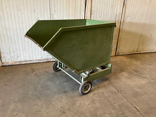 Haneu kantelbak 600 liter v.v. transportwielen en uitsparing heftrucklepels - afbeelding 1 van  5