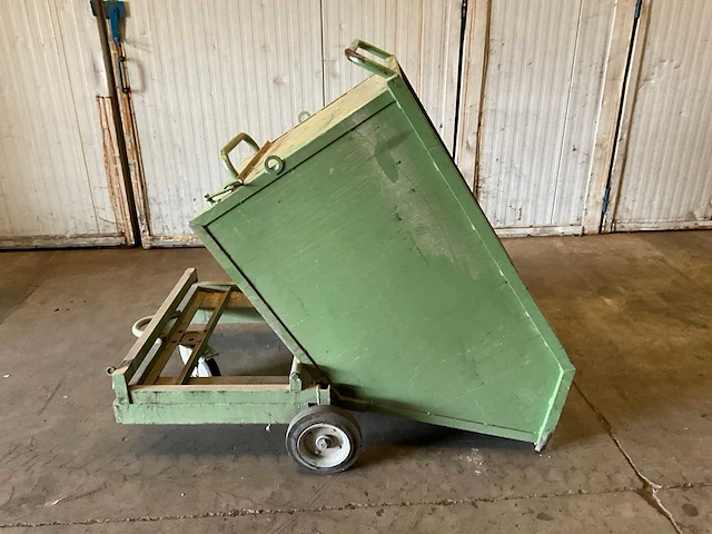 Haneu kantelbak 600 liter v.v. transportwielen en uitsparing heftrucklepels - afbeelding 4 van  5