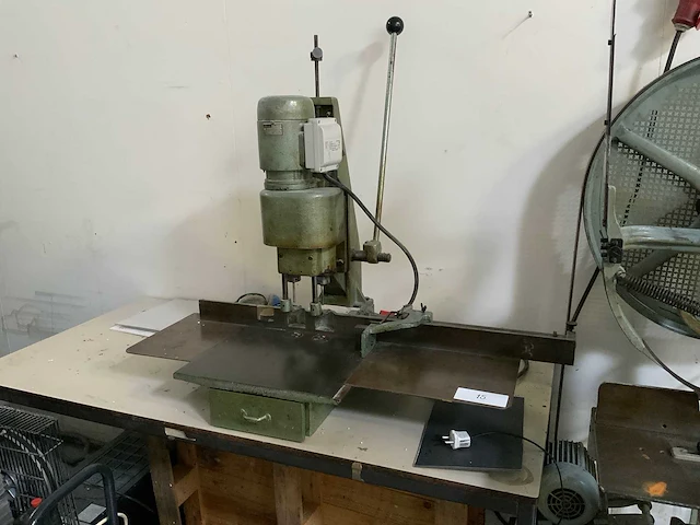 Hang - 136r - papierboormachine - afbeelding 1 van  6