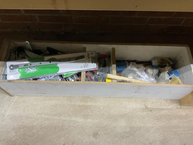 Hang- en sluitwerk - afbeelding 26 van  38