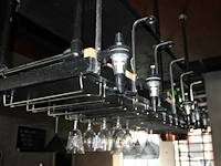 Hang flessenrek met 2 planken en 13 glasbeugels. afmeting 162 x 51 x 105 cm. - afbeelding 3 van  3