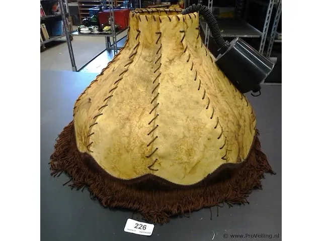 Hanglamp met perkamenten kap - afbeelding 1 van  5