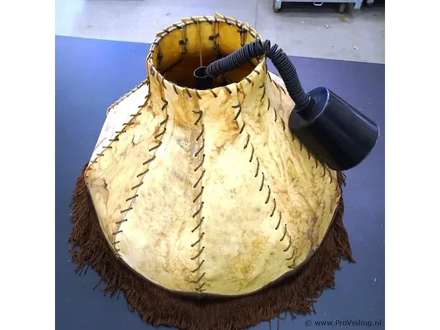 Hanglamp met perkamenten kap - afbeelding 2 van  5