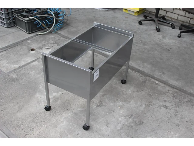 Hangmappenkast met afmeting 76 x 42 x 58 cm. - afbeelding 1 van  2