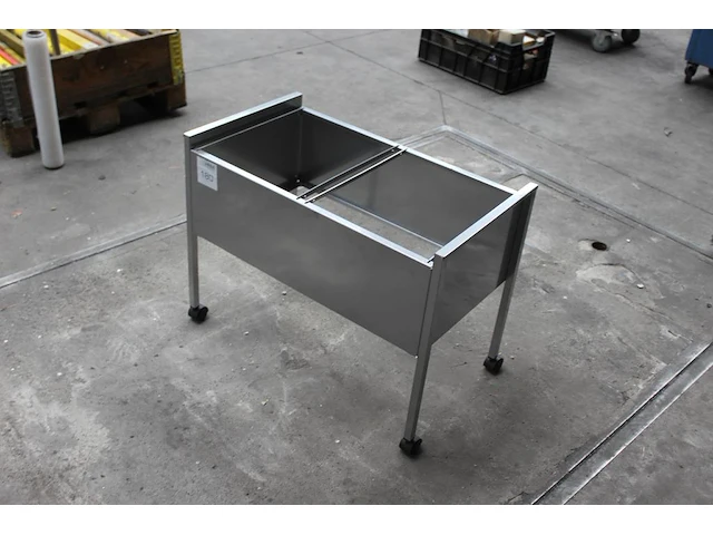 Hangmappenkast met afmeting 76 x 42 x 58 cm. - afbeelding 2 van  2