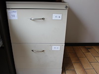 Hangmappenkast met twee lades. afmeting kast 48 x 65 x 74cm.