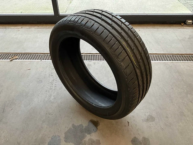 Hankook "ventus s1 evo 2" 225/45 r18 - afbeelding 1 van  7