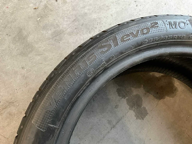 Hankook "ventus s1 evo 2" 225/45 r18 - afbeelding 6 van  7