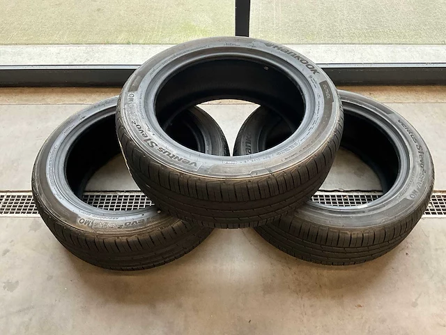 Hankook "ventus s1 evo2 suv" 235/55 r19 (3x) - afbeelding 1 van  8