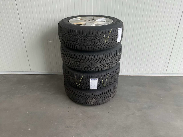 Hankook winter i*cept evo 3x winterbanden 5 x 110 - afbeelding 1 van  3