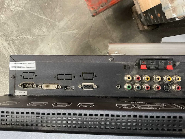 Hantarex quadro lcd 32 hd monitor, 32” - afbeelding 2 van  5