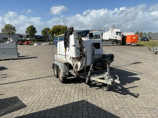Hapert - 1990 - k1750 - zandstraal machine - afbeelding 1 van  21