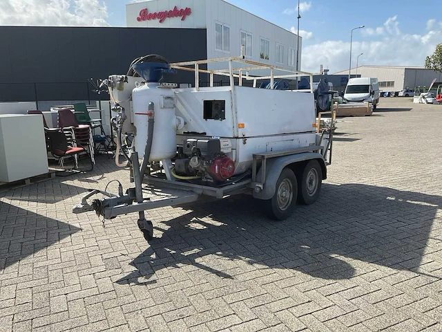 Hapert - 1990 - k1750 - zandstraal machine - afbeelding 12 van  21