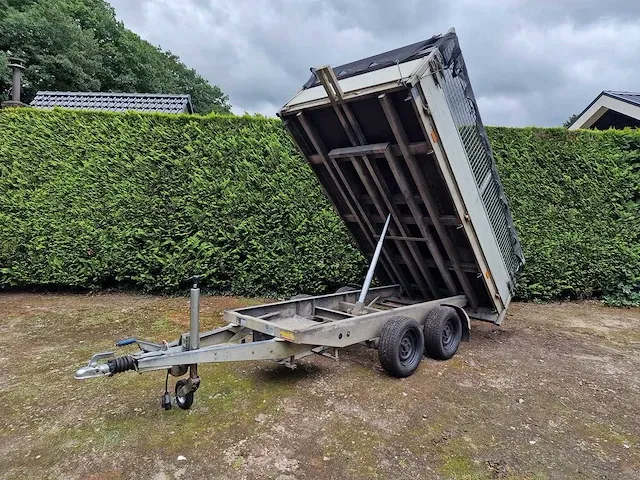 Hapert - elektrische kipper - loofrekken - sledes - 2000kg - aanhangwagen - 2002 - afbeelding 1 van  13