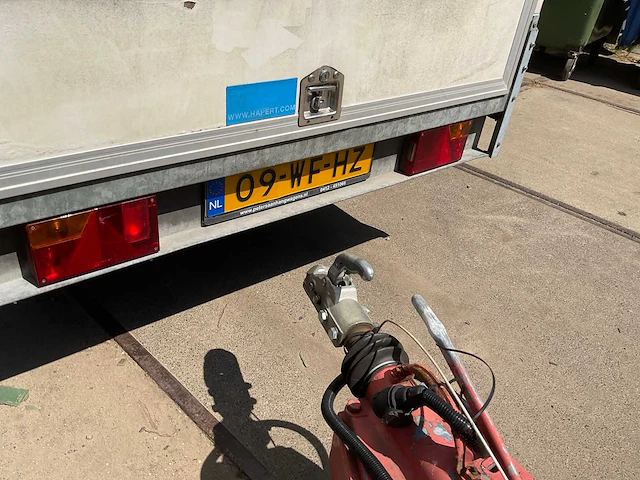 Hapert gesloten aanhangwagen - afbeelding 8 van  11